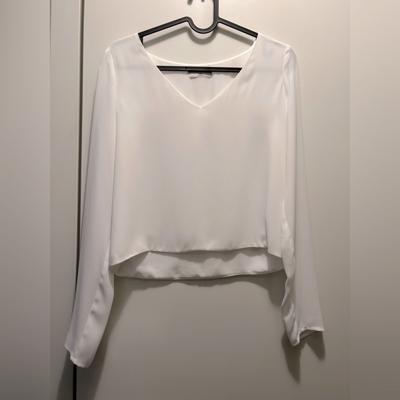 Aritzia Babaton Murphy Ling Sleeve V-neck Blouse - Picture 1 of 11